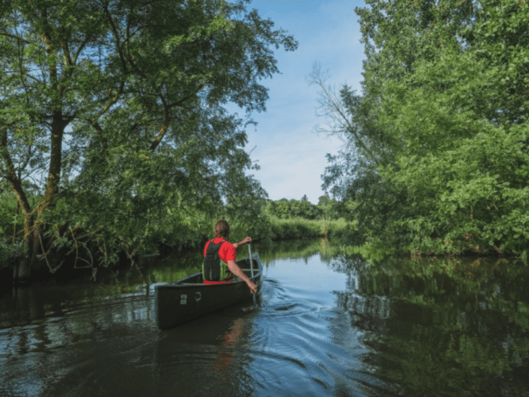 Canoë Nantes : conseils et meilleures offres pour pratiquer au meilleur prix