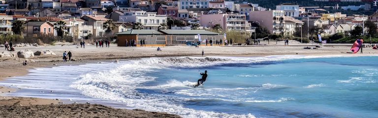 Kitesurf à Marseille : les meilleurs spots, conseils et bons plans