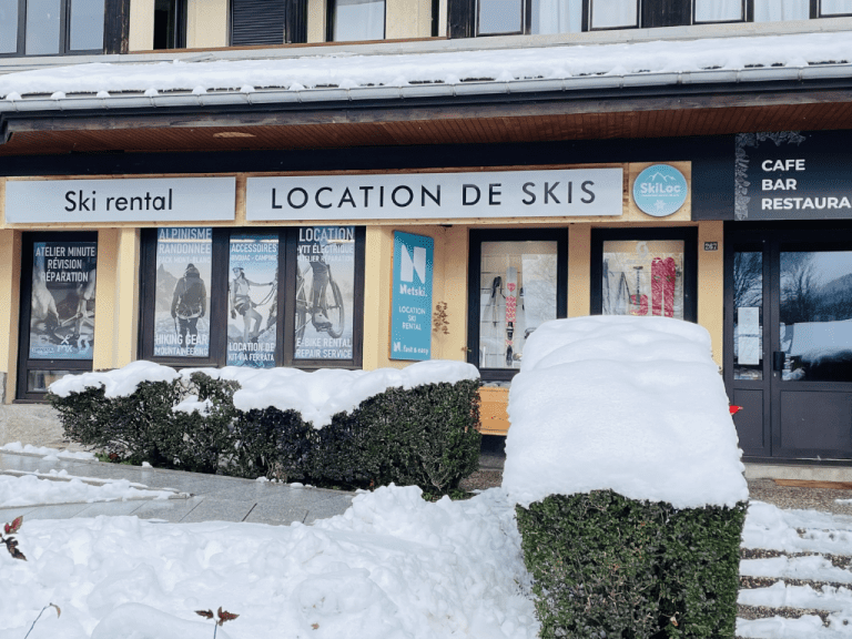 Location ski Chamonix : conseils et meilleures offres pour pratiquer au meilleur prix