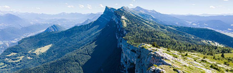 Le Vercors en VTT électrique : les meilleurs spots et où louer votre vélo (guide 2026)